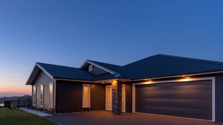 7 Kaiteriteri Close Aotea_1