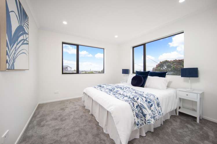 70 Golf Road New Lynn_8