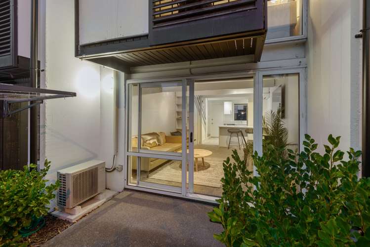 2/18 Salisbury Street Christchurch Central_1