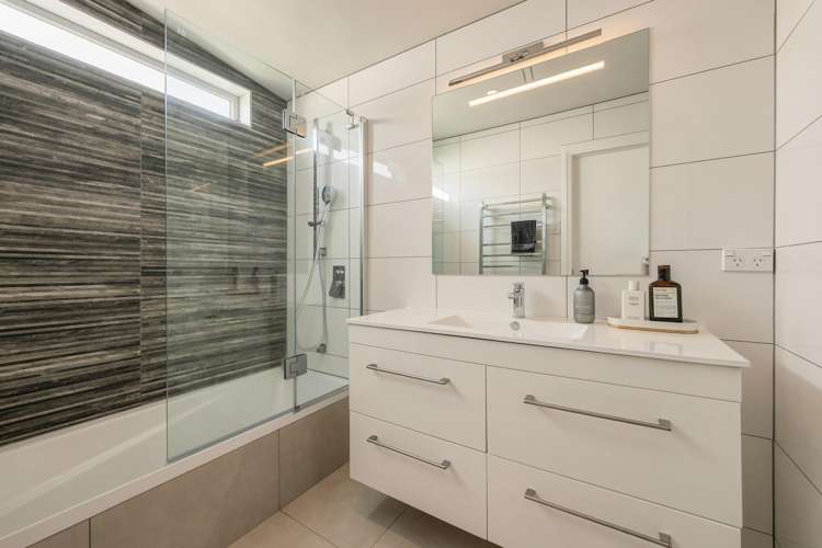 43 Montrose Street Point Chevalier_11