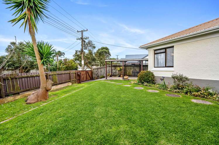 11A Raumati Crescent Onerahi_16