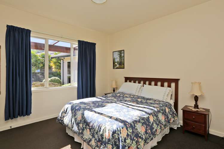 137 Kent Terrace Taradale_11