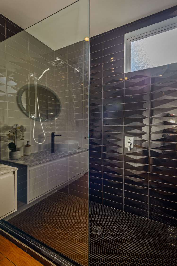 8 Days Road Lyttelton_17