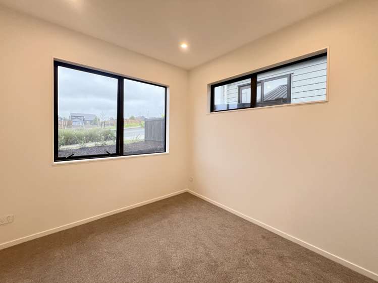 24 Kikorangi Drive Wainui_9