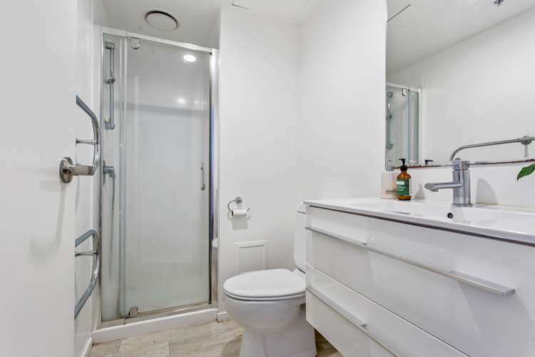 8h/11 Howe Street Freemans Bay_2