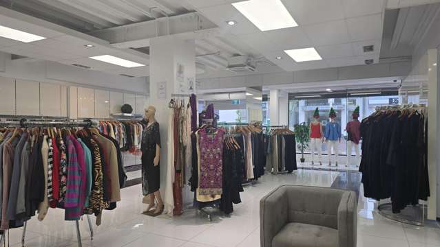 T1, GF/63 Devonport Road Tauranga Central_4