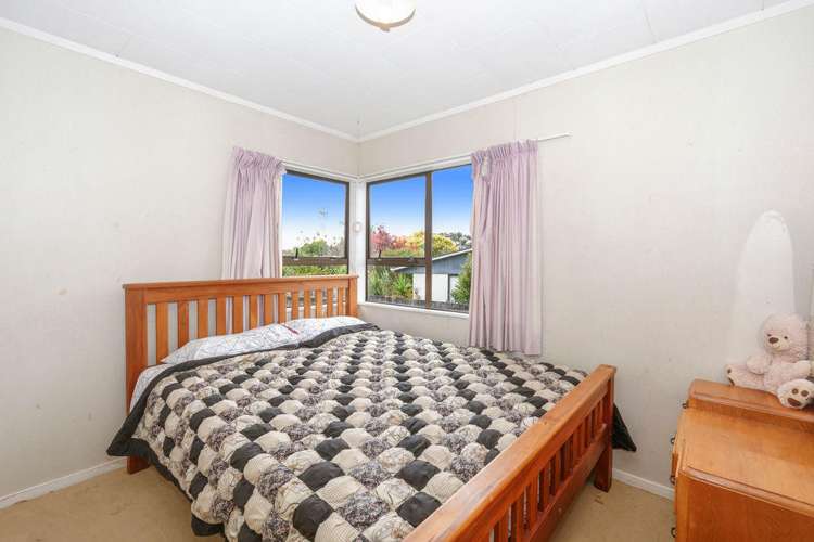 16 Meadowvale Rise Titirangi_5