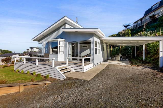 8 Tainui Street Mokau_1