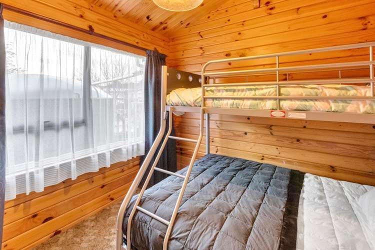 39 Newburn Street Waikaia_23