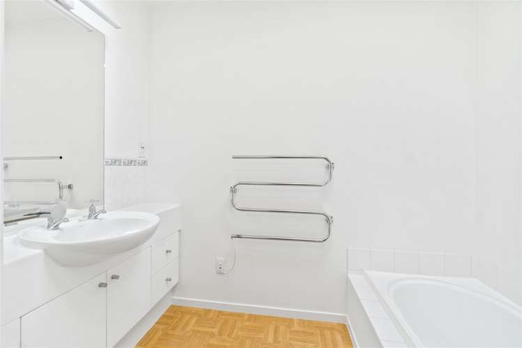 4/18 Rastrick Street Merivale_10