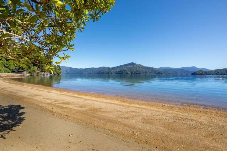 2787 Queen Charlotte Drive Queen Charlotte Sound_20