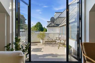 1216B Arawa Street_1
