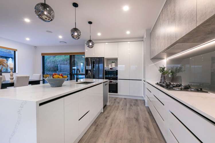 150 Arran Point Parade Orewa_12