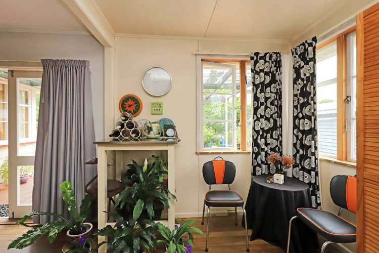 1106 Cunningham Crescent Mayfair_6