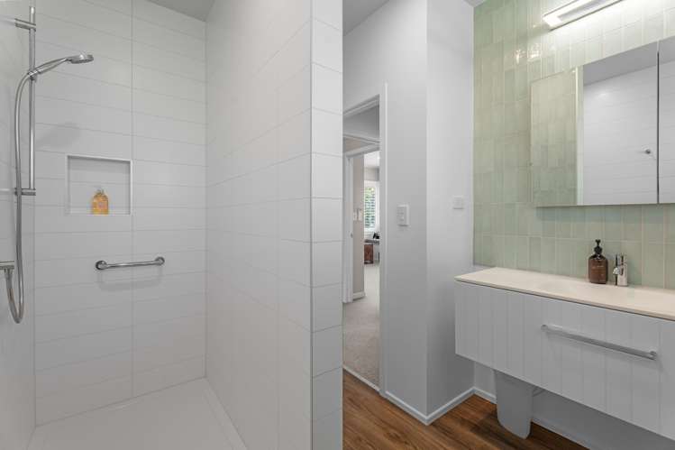 3 Hastie Avenue Mangere Bridge_17