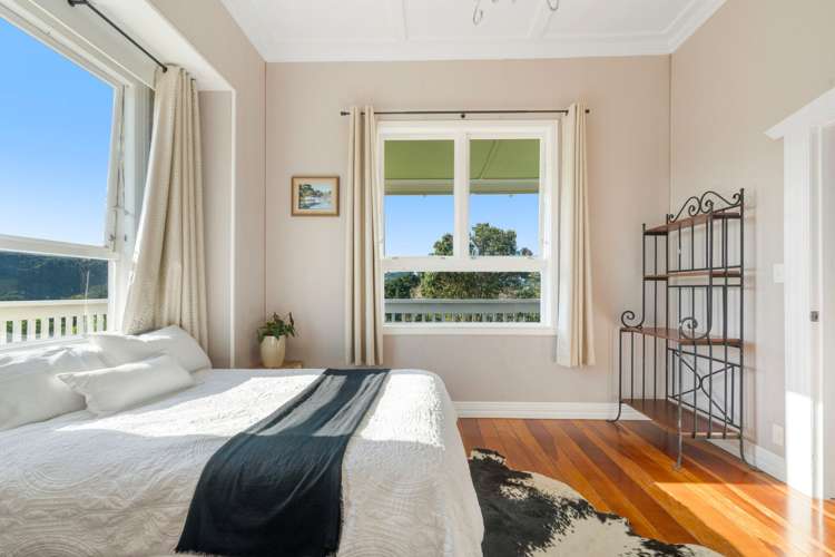 306 West Coast Road_4