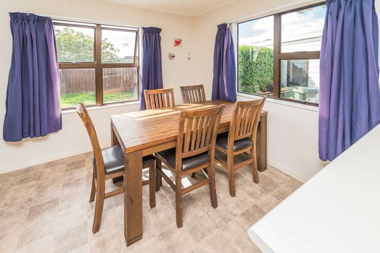 22 Lindsey Crescent Springvale_5