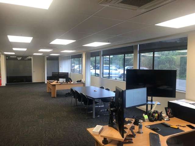 Ground Floor, 196 Middleton Road Glenside_4