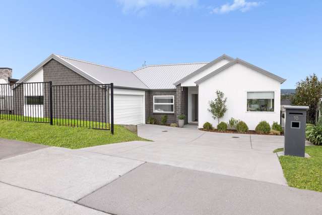Stylish And Spacious Family Living
