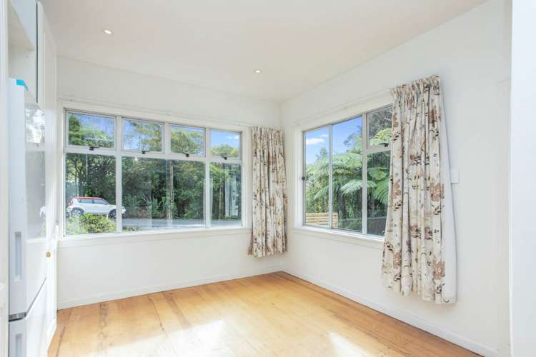 878 West Coast Road Waiatarua_6