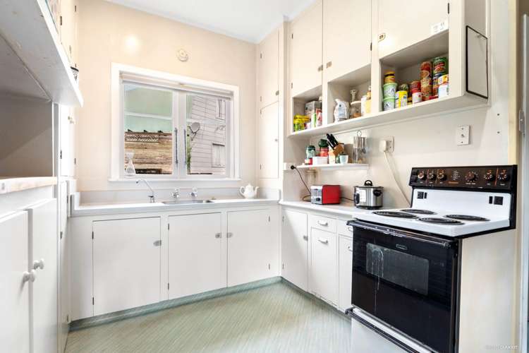 2/326 West Coast Road Glen Eden_7