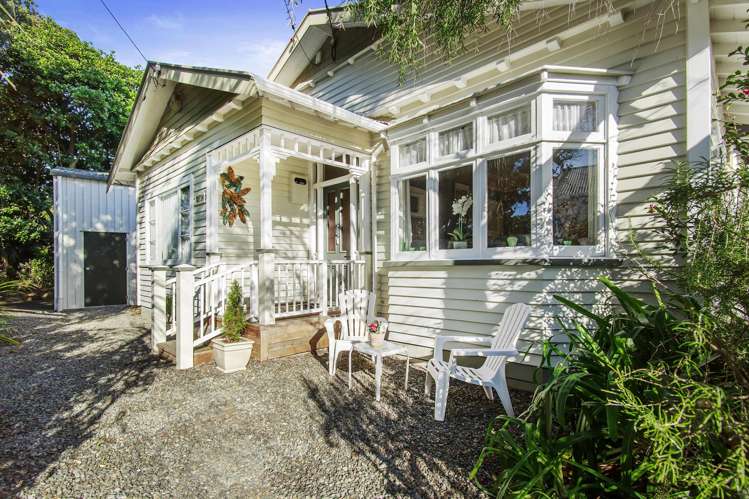 24 Bracken Street Petone_21