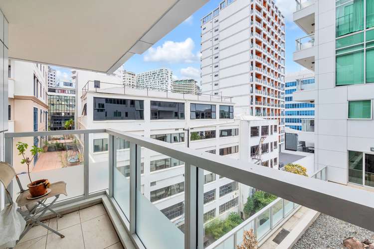 707/85 Beach Road Auckland Central_10