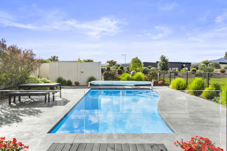 44 Baxter Michael Crescent Cambridge_22