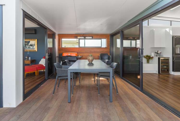 35 The Esplanade Raumati South_12