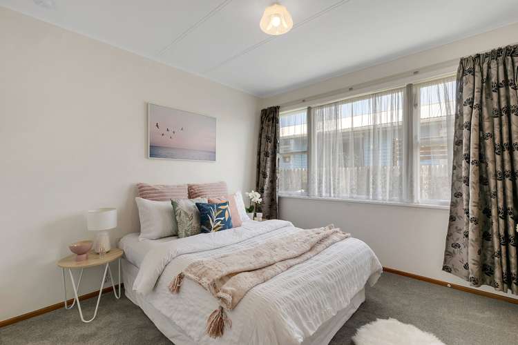 98 Driver Crescent Cannons Creek_9