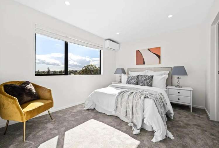 7B,C&D Maroubra Place Botany Downs_6