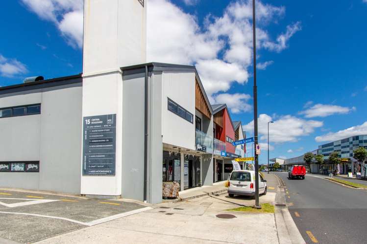 Retail 4/15 Central Boulevard Silverdale_5