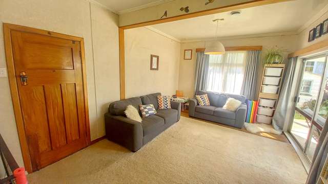 11,13 Birch Street Tuatapere_2