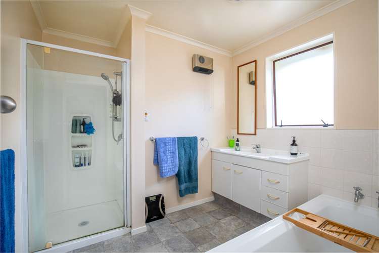 70 Aronui Road Alexandra_8