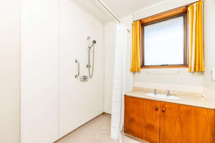 2/138 North Street Seaview_8