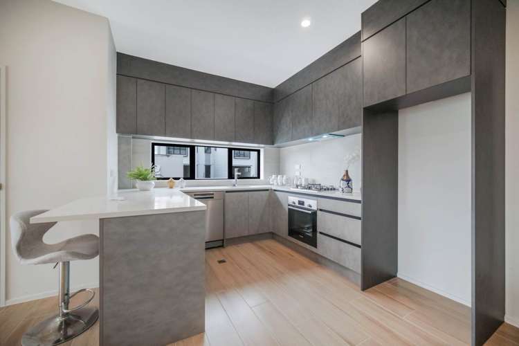 57 & 59 Whare Kauri Road Ardmore_6