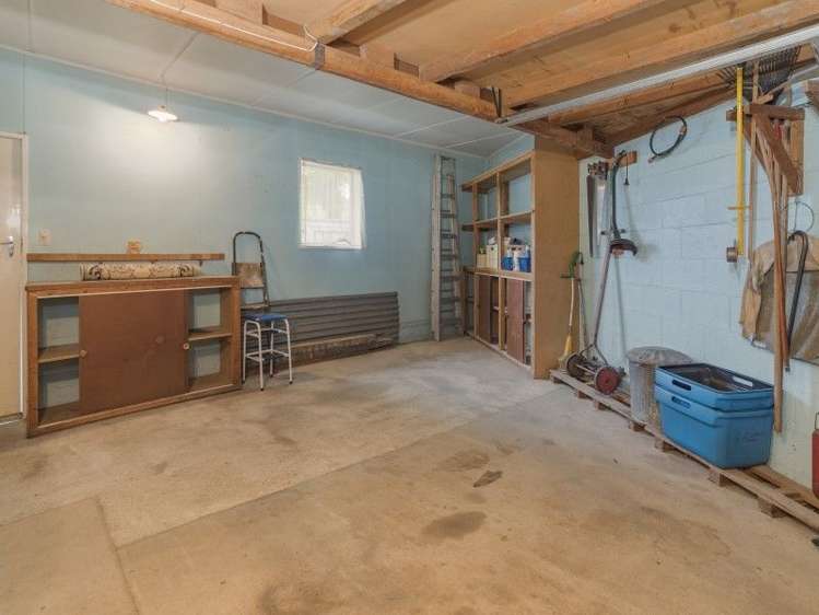 1/16 Cobham Crescent Stoke_10