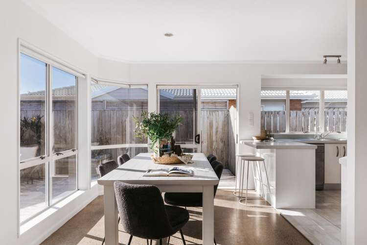 50 Pacific View Road Papamoa_2