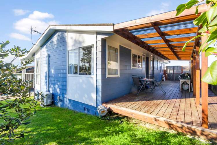 2/21 Solar Road Glen Eden_2