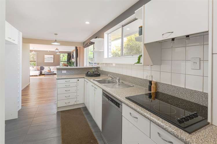 176 Halswell Junction Road Halswell_9