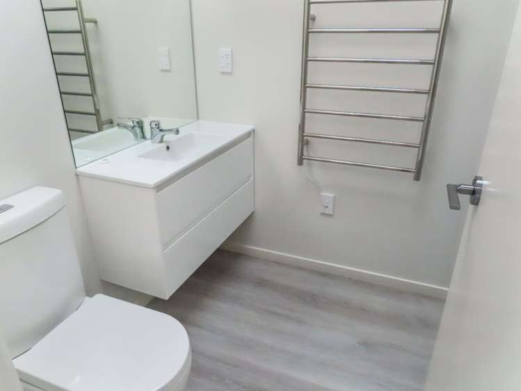 17 Mcgrath Way Taita_9