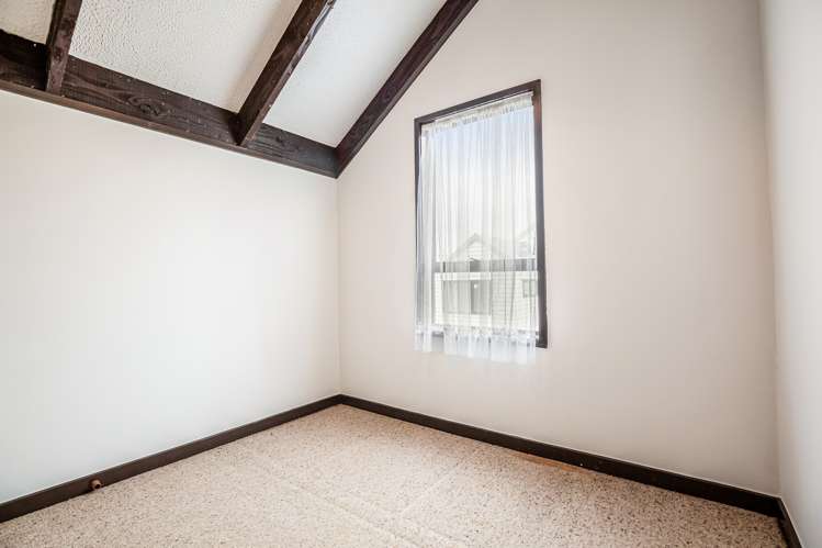 2/31 Arawa Street New Lynn_12