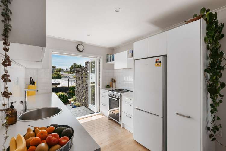 103 Sherwood Street Bellevue_11