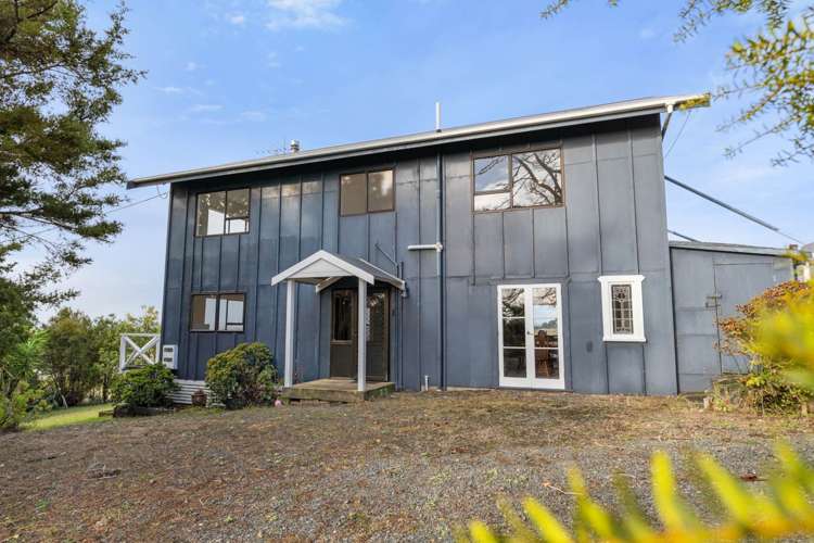 690 Wharehine Road_5