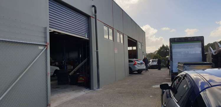 369 West Coast Road Glen Eden_5