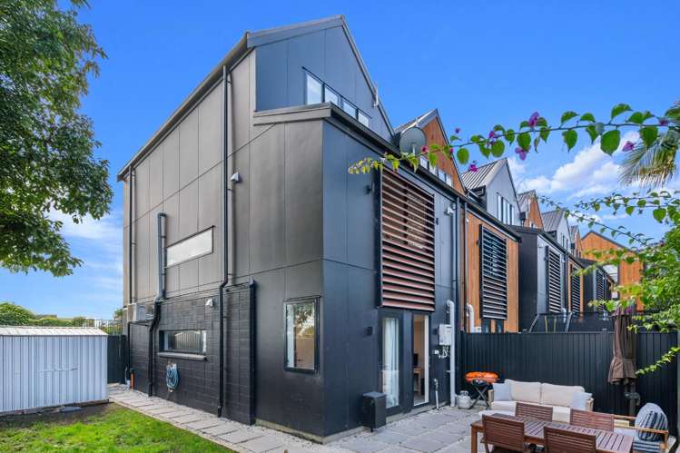 10/20 Fairview Road Mount Eden_13