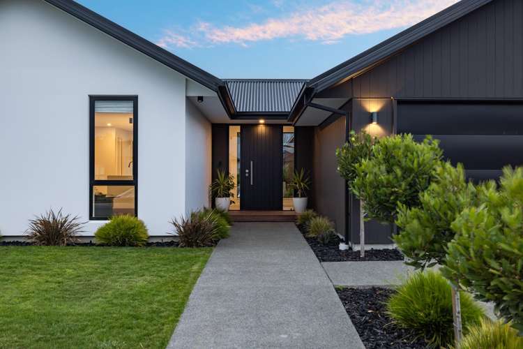 11 Letitia Street Burwood_26