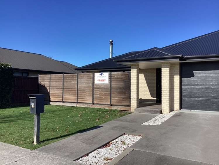 12 Ridgeway Avenue_0