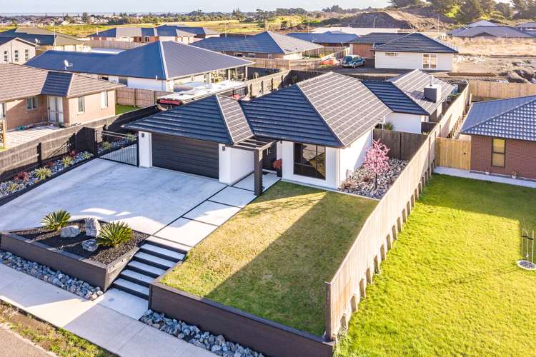 8 Magnolia Crescent Tawhero_23