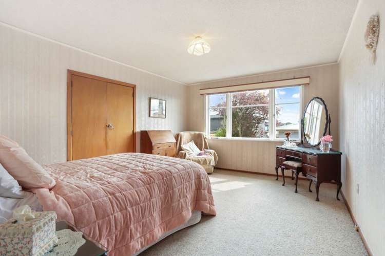 34 Kelwyn Road Kelston_13